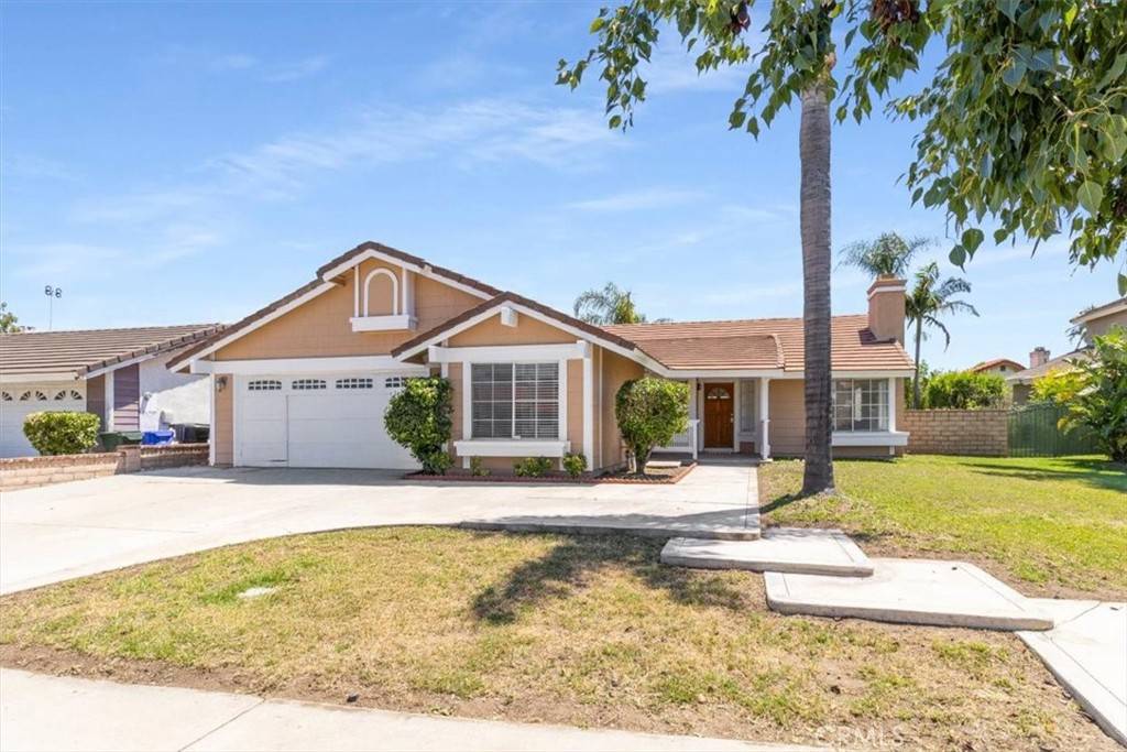 Fontana, CA 92336,18233 Montgomery AVE