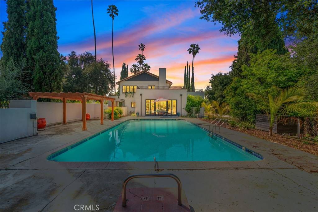 Redlands, CA 92373,24 W Hilton AVE