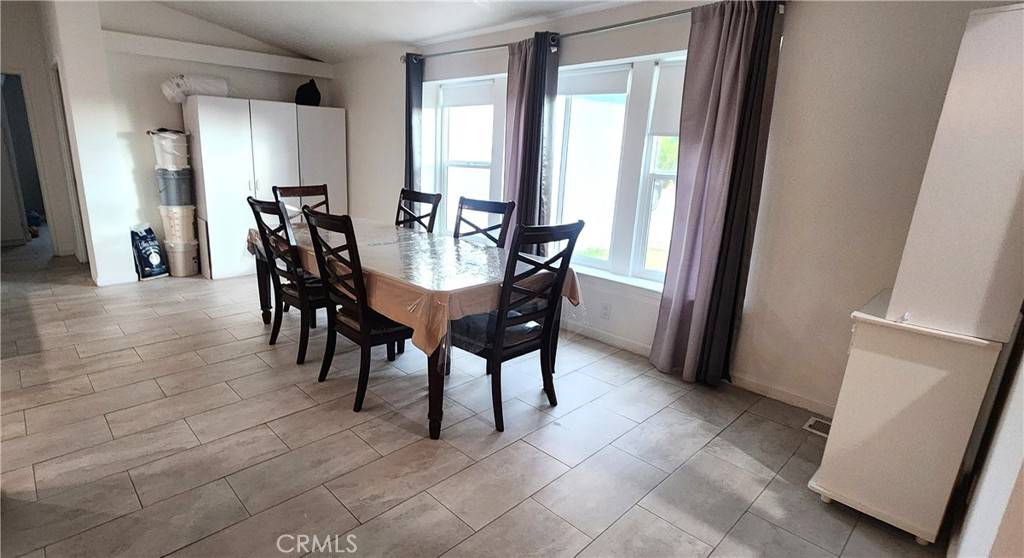 7390 Utah LN Phelan, CA 92371