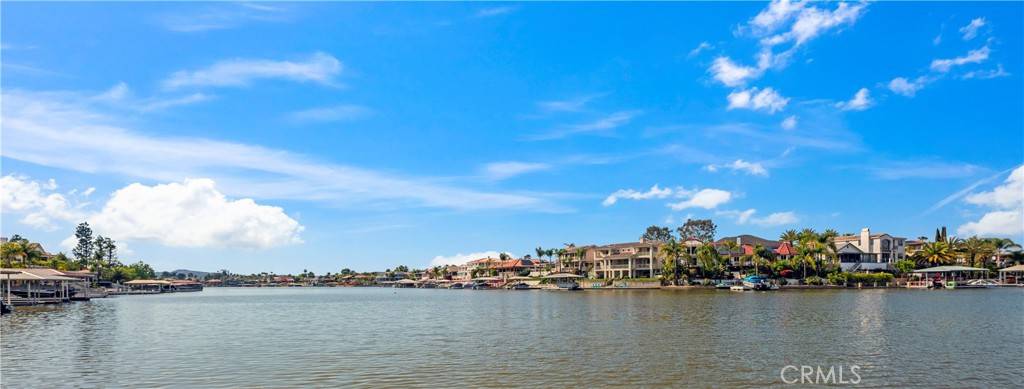 Canyon Lake, CA 92587,23316 Gray Fox DR