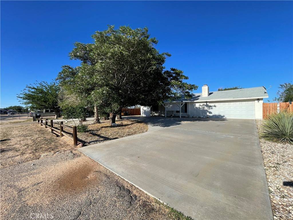 Apple Valley, CA 92308,12787 Algonquin RD