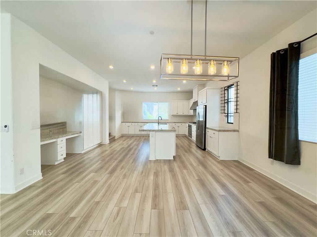 Anaheim, CA 92805,1868 S Westside DR #28