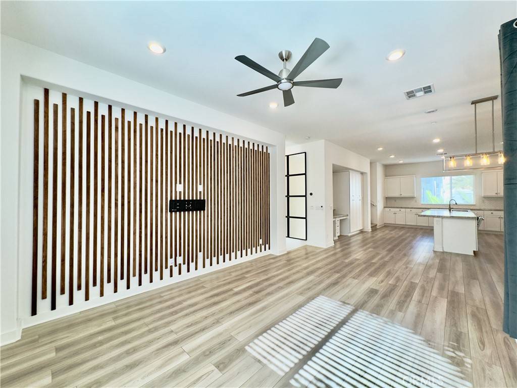 Anaheim, CA 92805,1868 S Westside DR #28