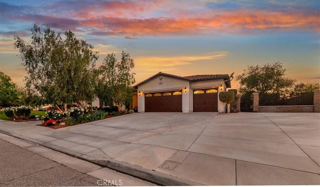 Riverside, CA 92506,8019 Horizon View DR