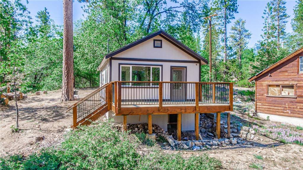 Big Bear Lake, CA 92315,872 Hill LN