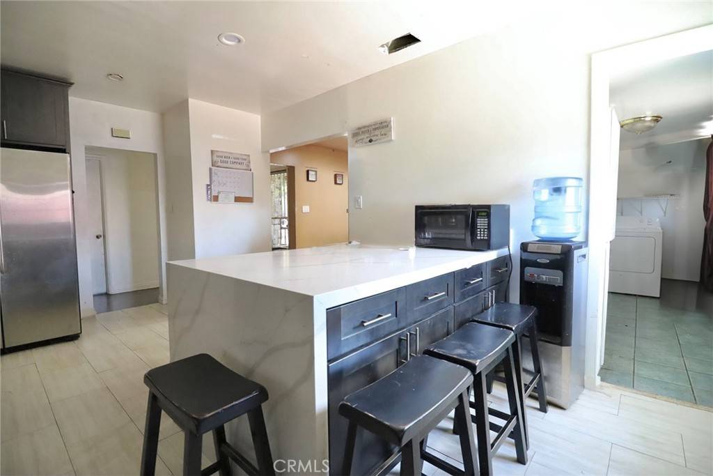 San Bernardino, CA 92404,6591 Elmwood RD