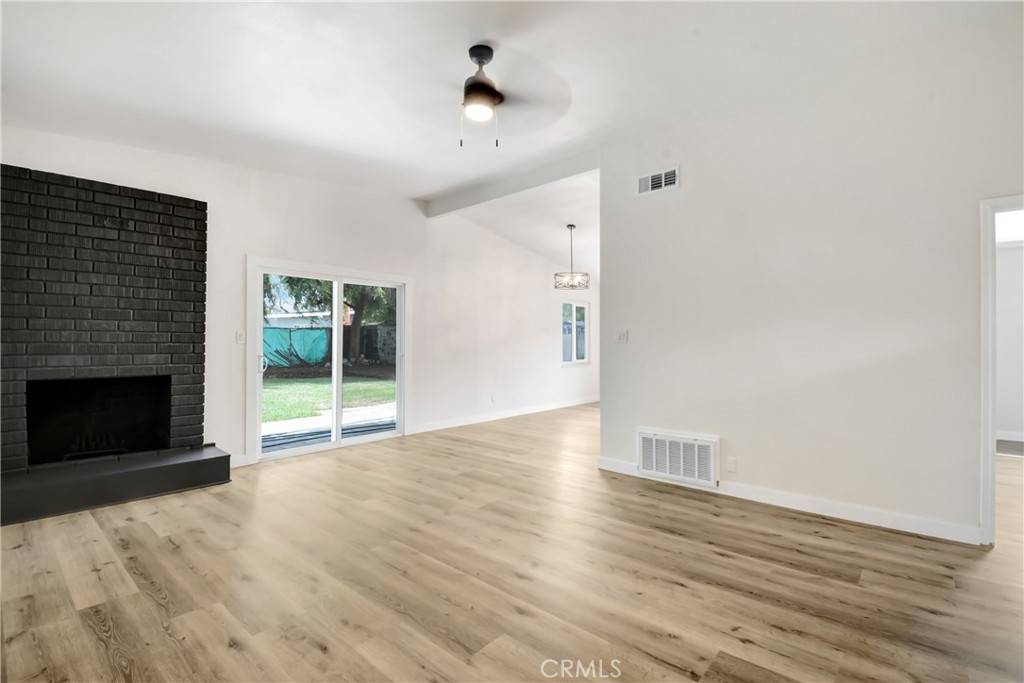 Pomona, CA 91768,2073 Arthur AVE