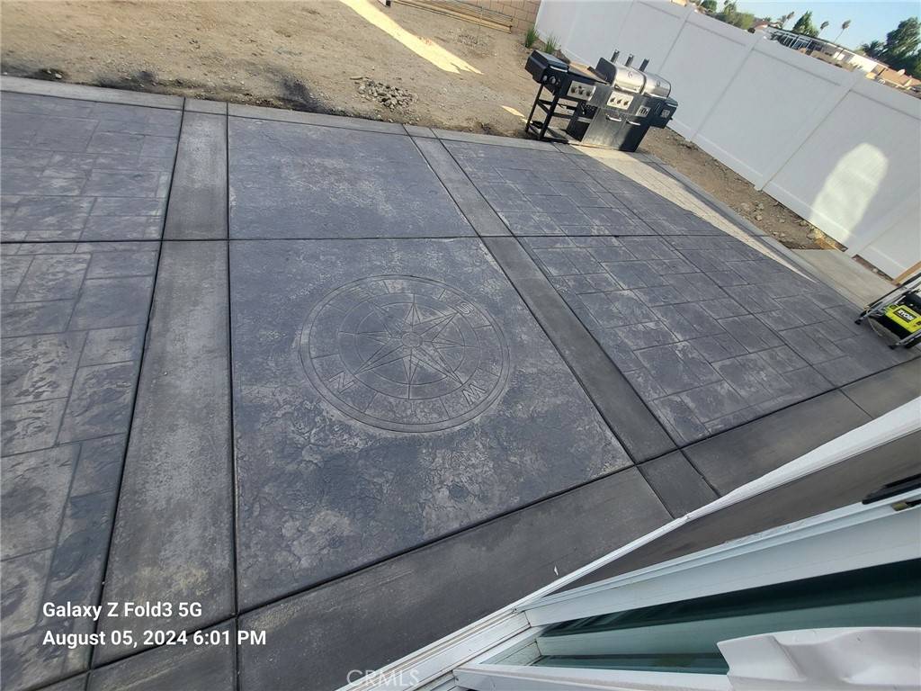 Rialto, CA 92377,367 Horseshoe