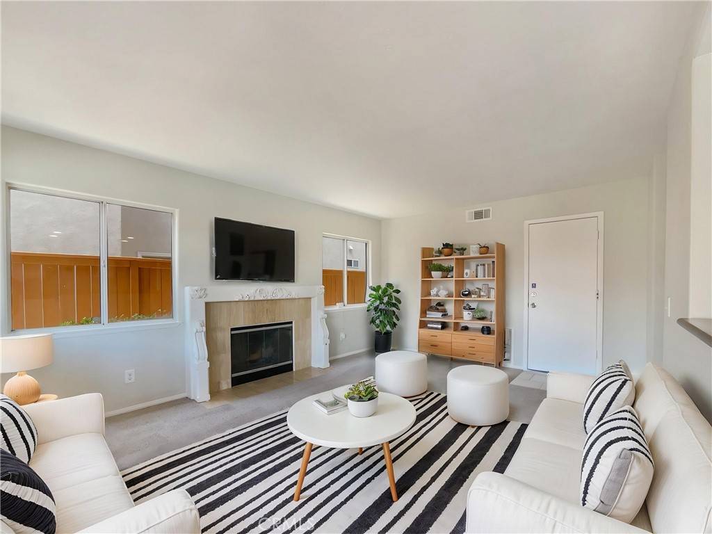 Murrieta, CA 92562,25083 Parkcrest DR