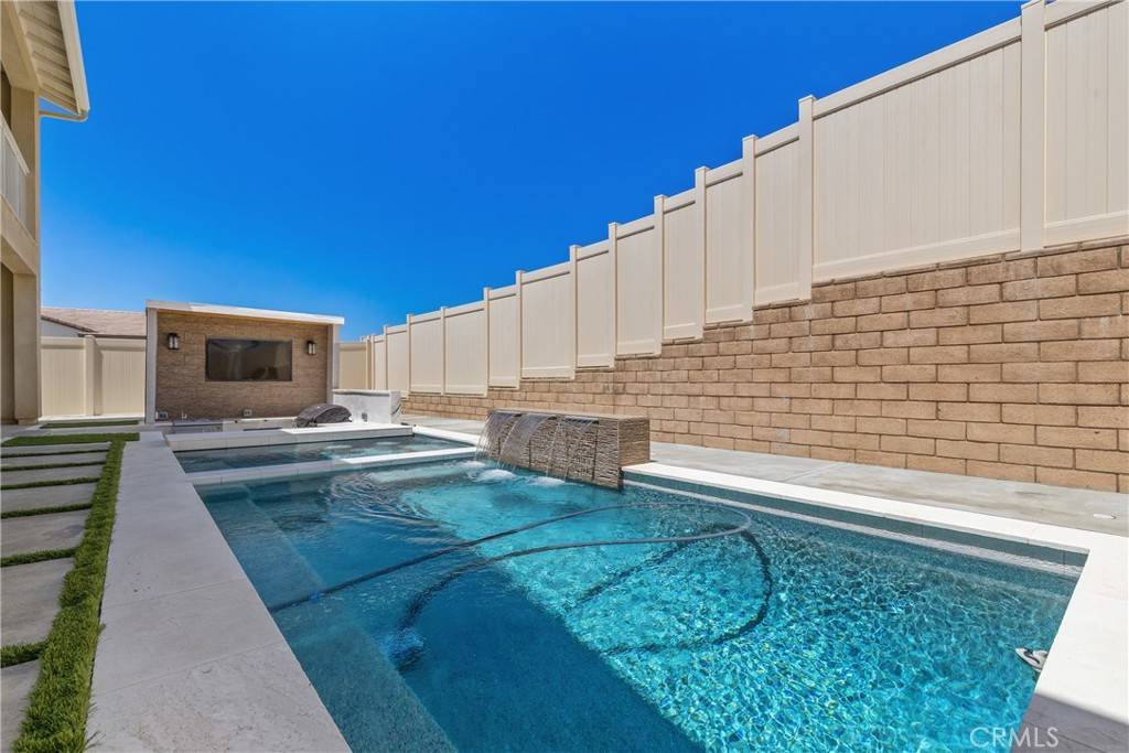 Temecula, CA 92591,39494 Sagewood Rdg