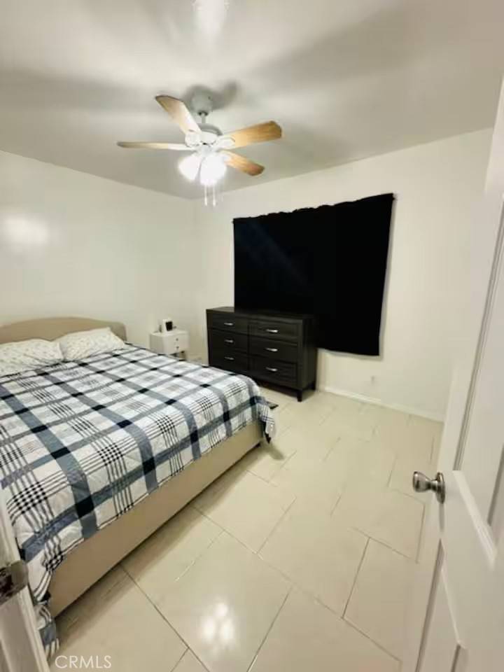 Downey, CA 90242,8131 Comolette ST