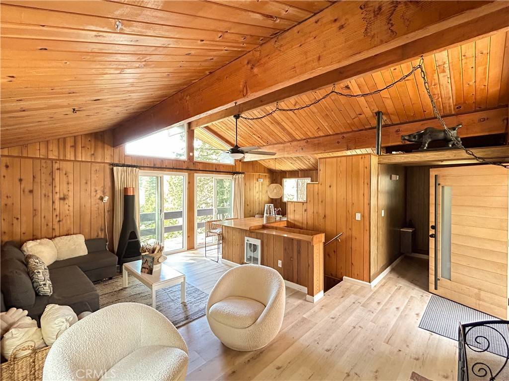 Running Springs, CA 92382,2484 Pine DR