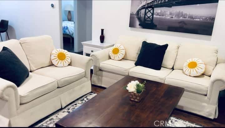 Paramount, CA 90723,15649 Aravaca DR