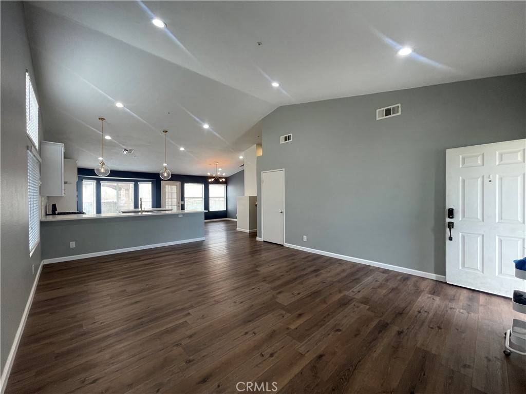 Highland, CA 92346,27808 Pebble CT