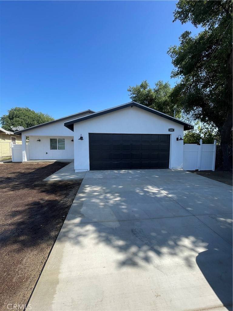 San Bernardino, CA 92405,680 W 21st ST