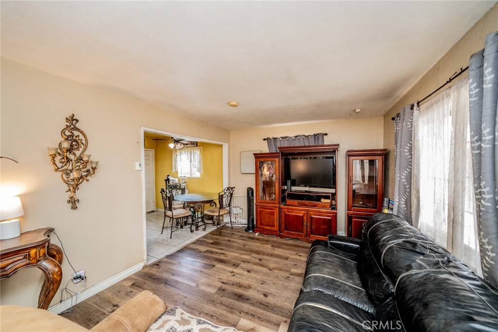 Ontario, CA 91761,1544 S Pleasant AVE