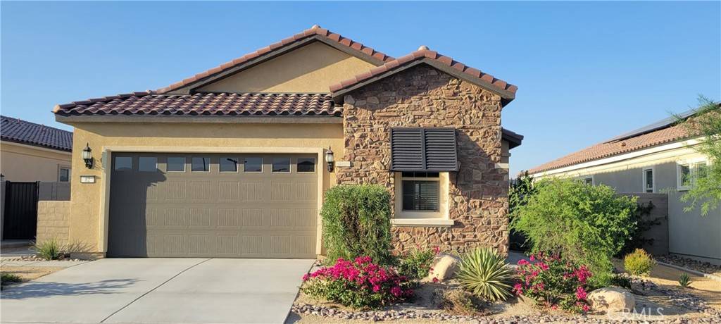 Rancho Mirage, CA 92270,82 Burgundy