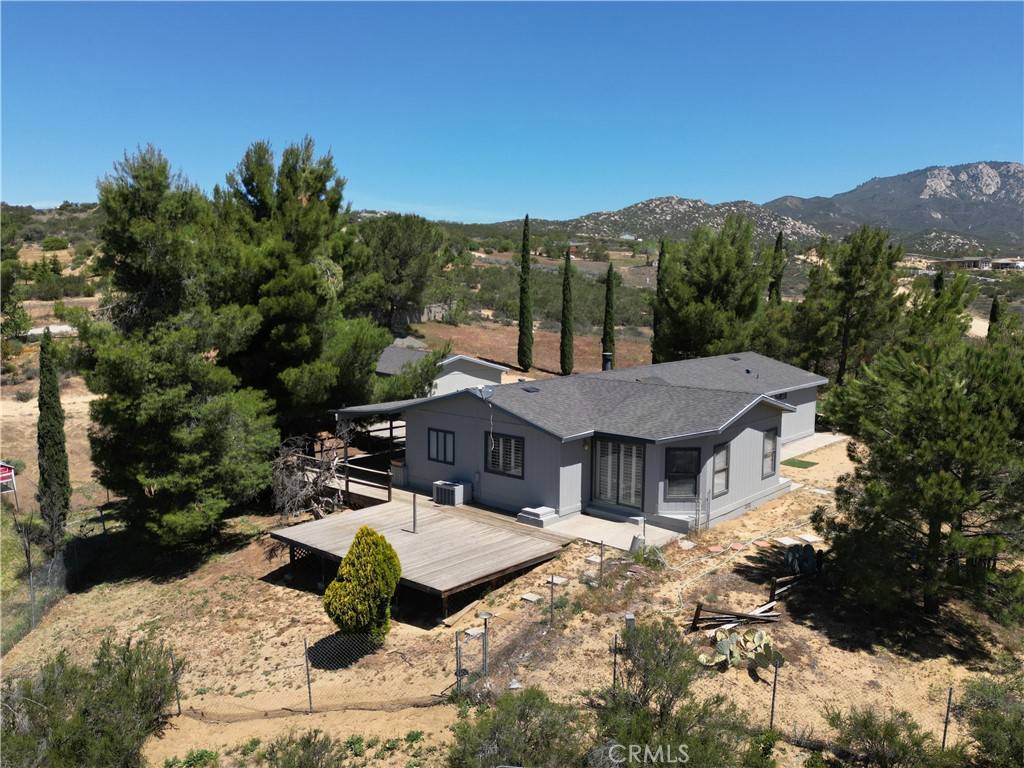 Aguanga, CA 92536,40755 Lakeshore BLVD