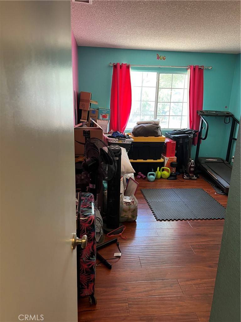 Perris, CA 92571,111 W Perry ST