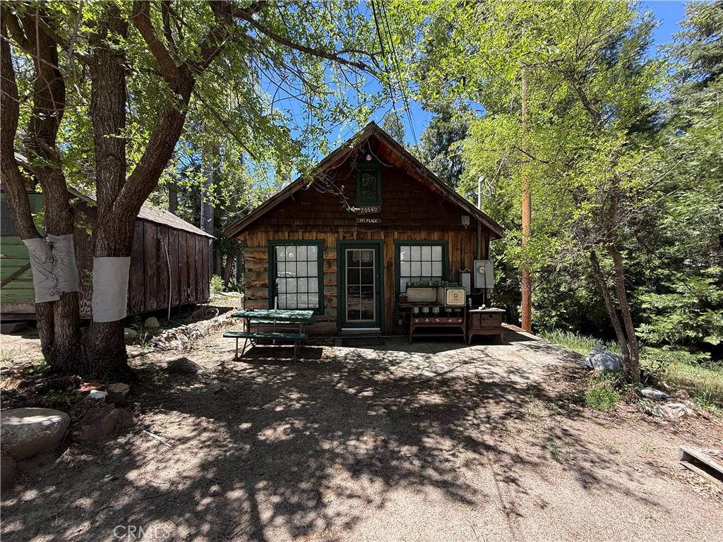 Twin Peaks, CA 92391,25560 Hi PL