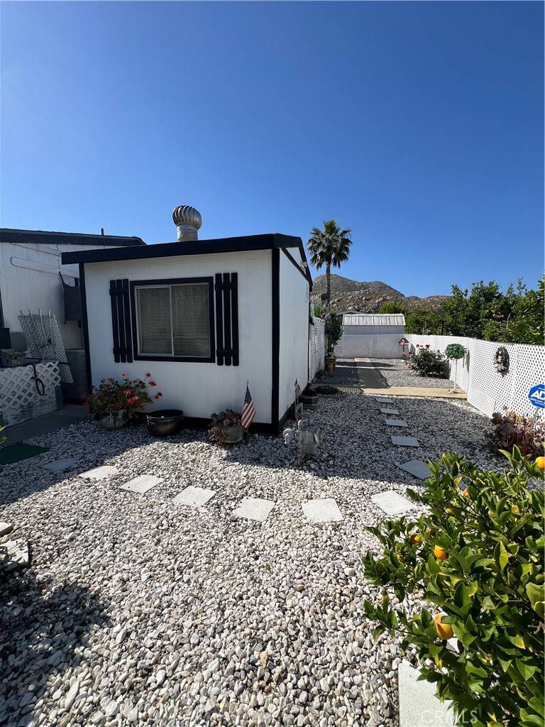 Homeland, CA 92548,26151 Kentia Palm DR