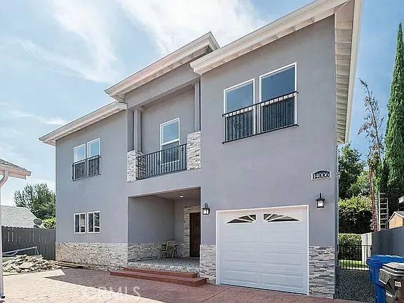 Van Nuys, CA 91401,14008 Bessemer ST