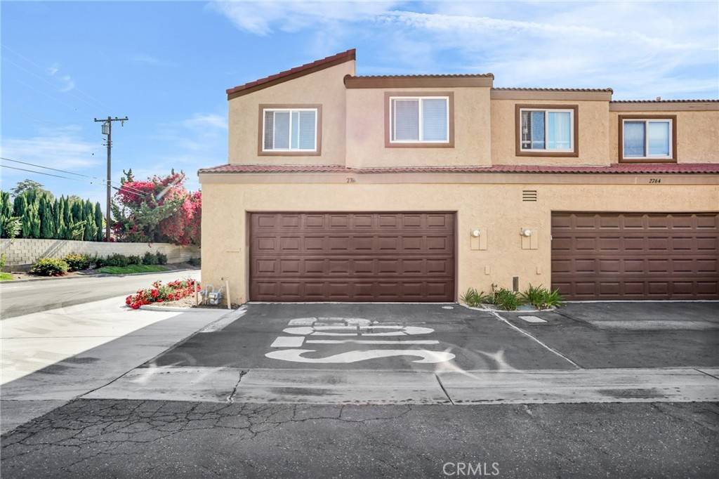 Fullerton, CA 92835,2766 Via Hacienda #102
