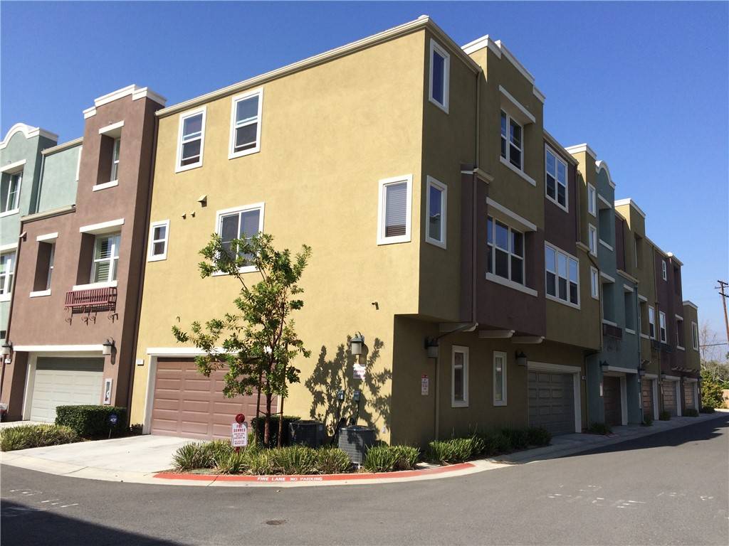 Covina, CA 91723,221 W Merlot DR