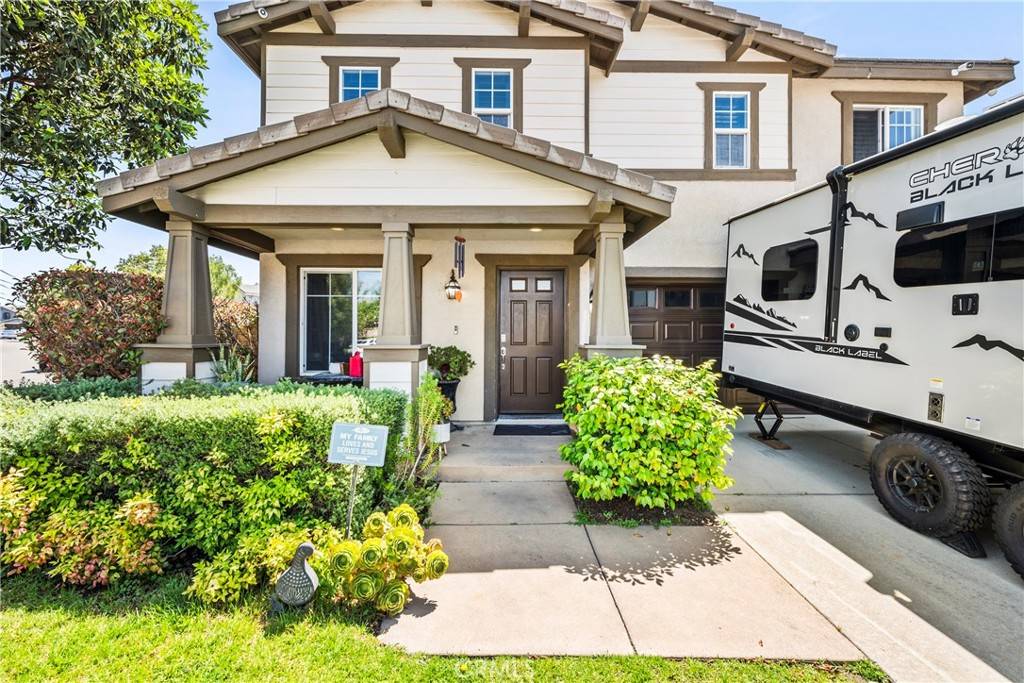 Fontana, CA 92336,7925 Hemingway CT
