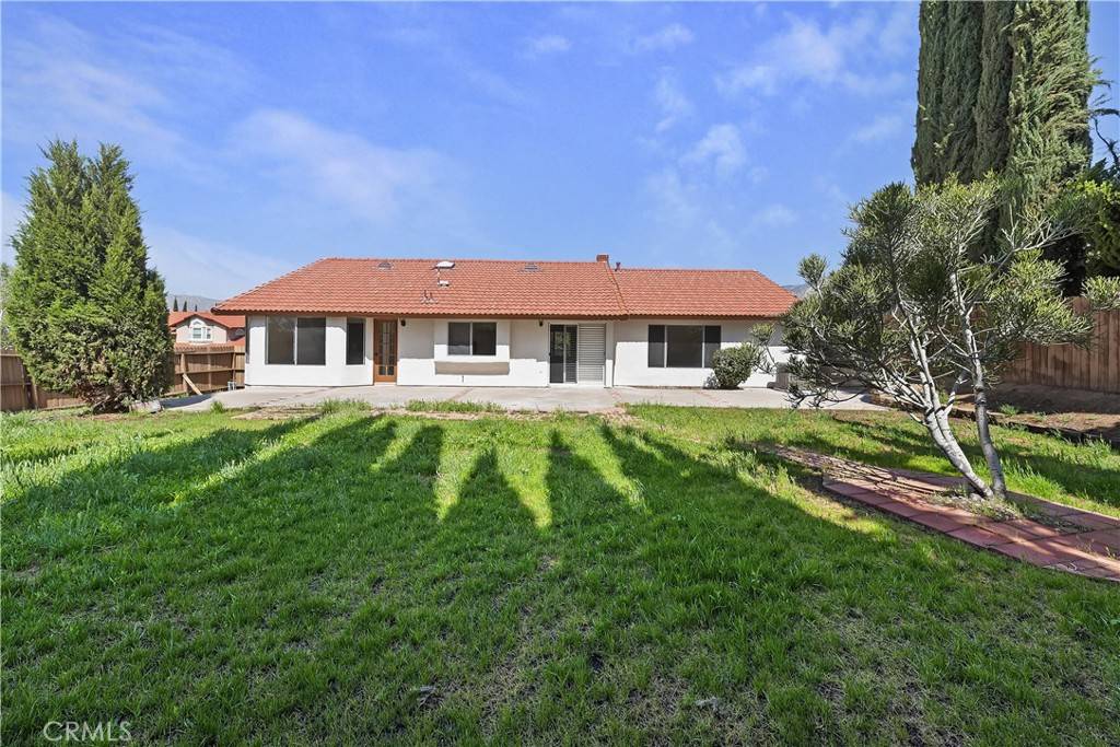 24185 Rimview RD Moreno Valley, CA 92557