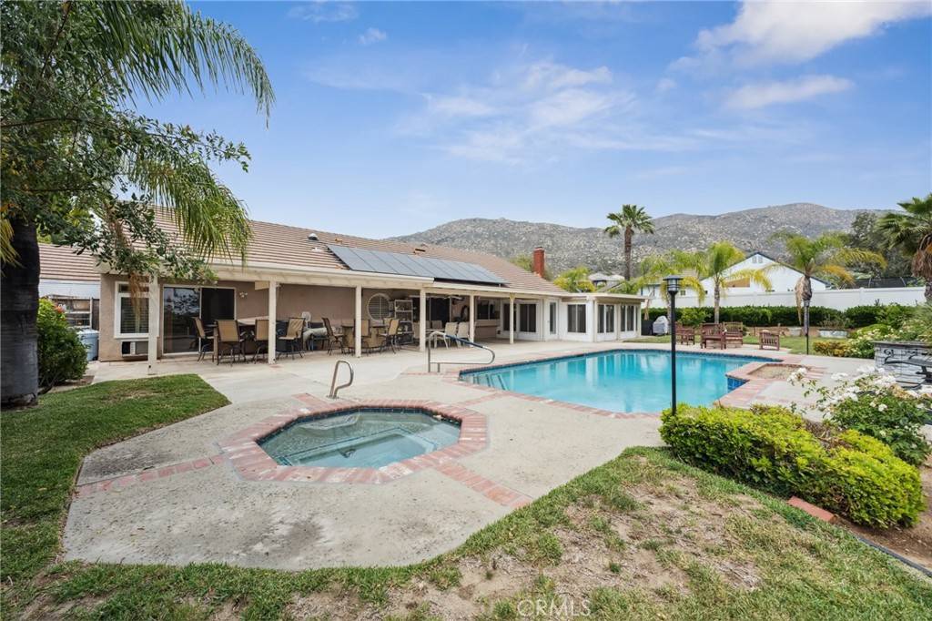 Moreno Valley, CA 92557,24805 Morning Mist DR