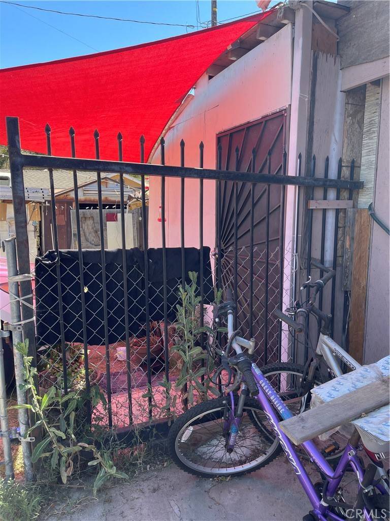 Bloomington, CA 92316,18493 8th ST