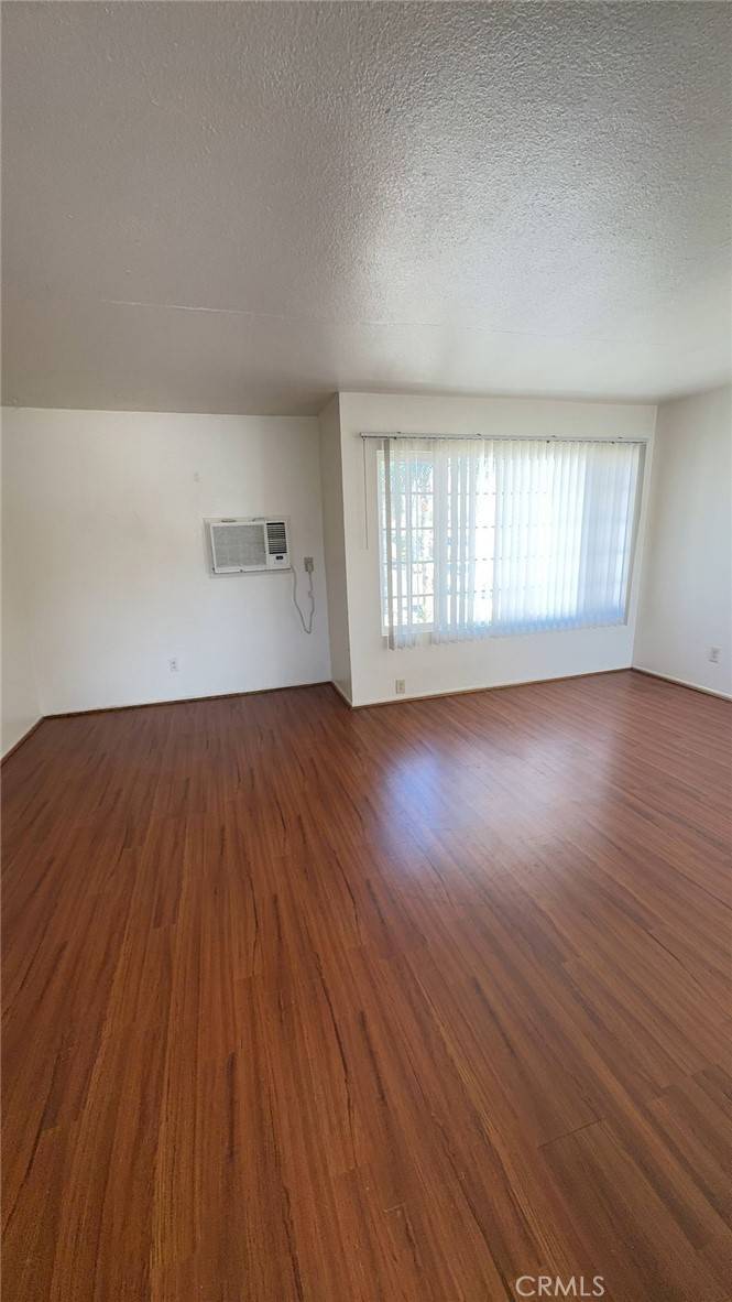 Lake Elsinore, CA 92530,33119 Jamieson
