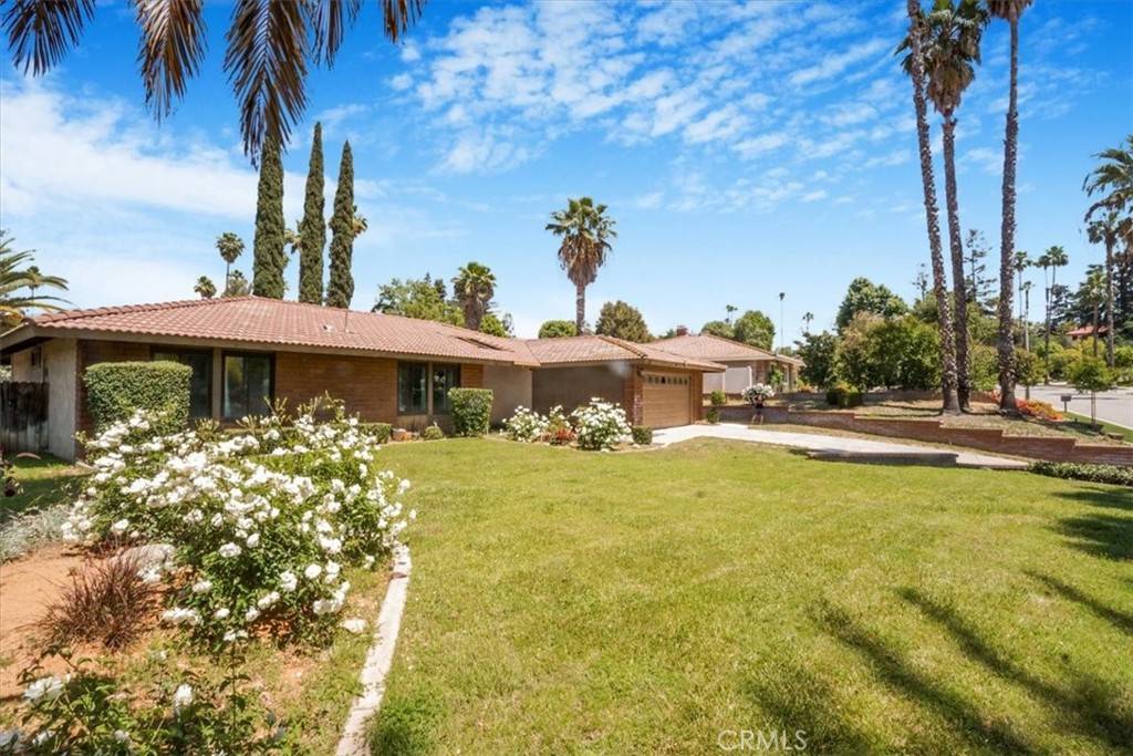 Redlands, CA 92373,227 Candy LN