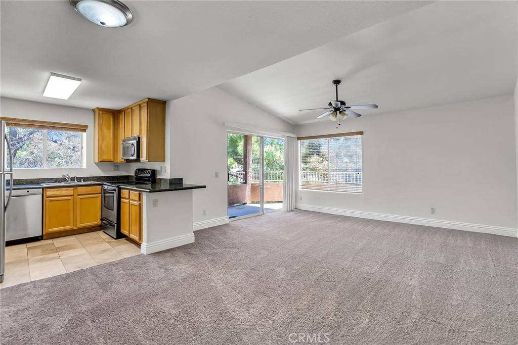 Corona, CA 92882,2275 Del Mar WAY #307