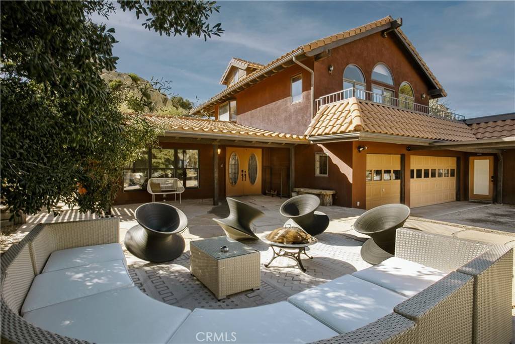 Yucca Valley, CA 92284,5253 Puente CT