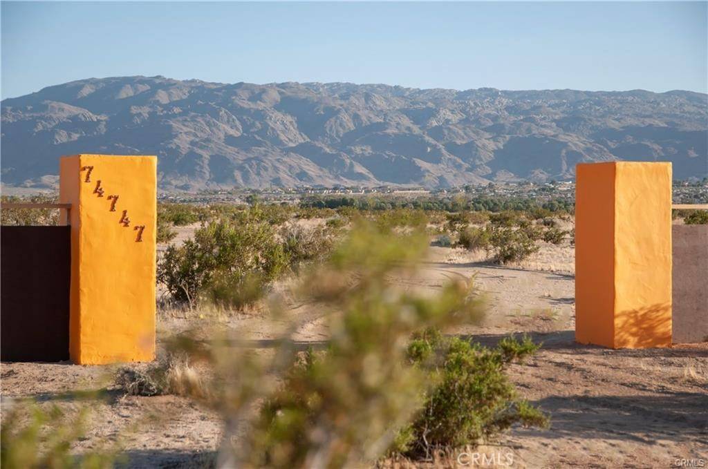 29 Palms, CA 92277,74747 Mesa DR
