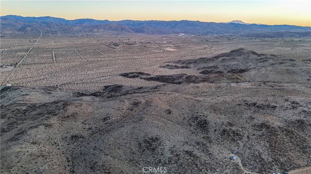 Joshua Tree, CA 92252,5113 Sunever RD