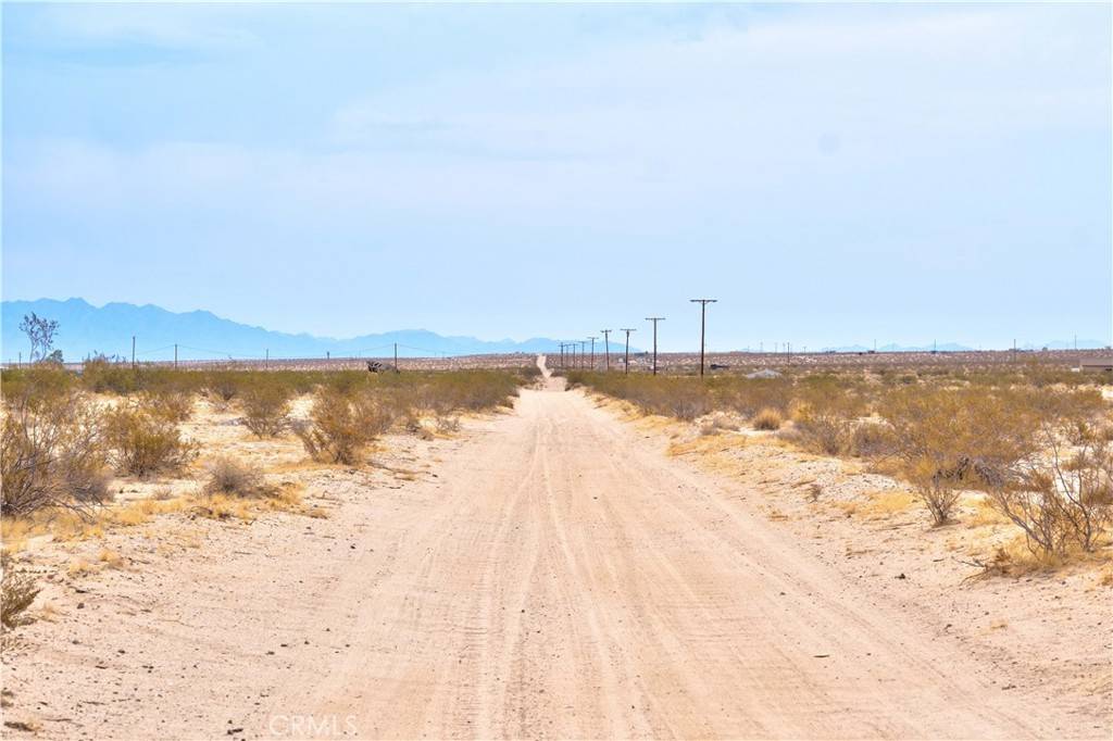 29 Palms, CA 92277,2 Mile RD