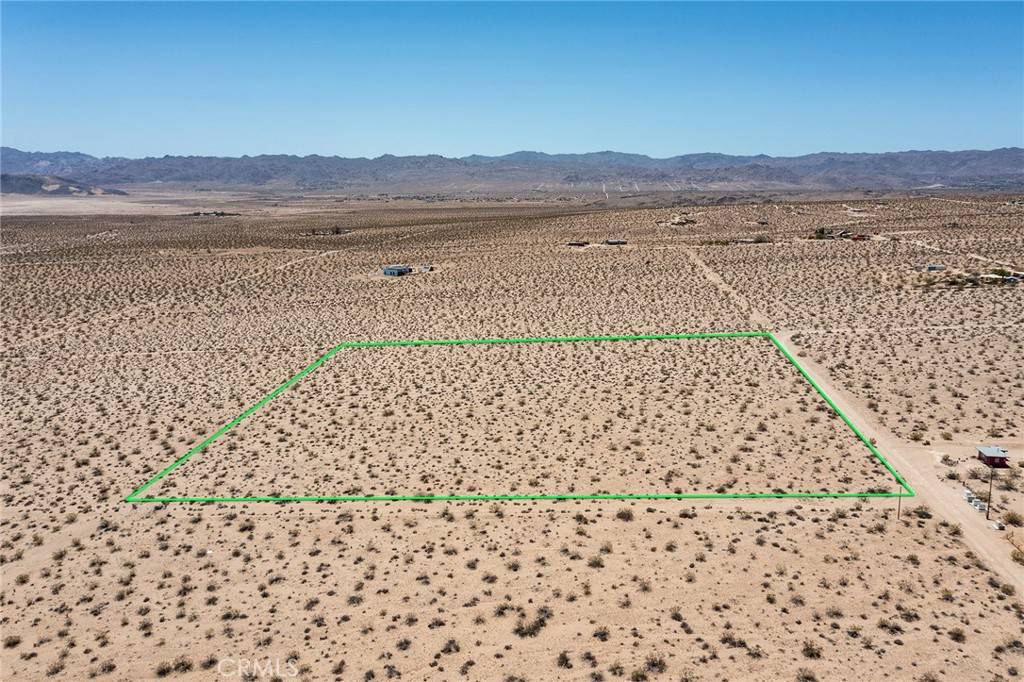 Joshua Tree, CA 92252,1851 Sunever RD