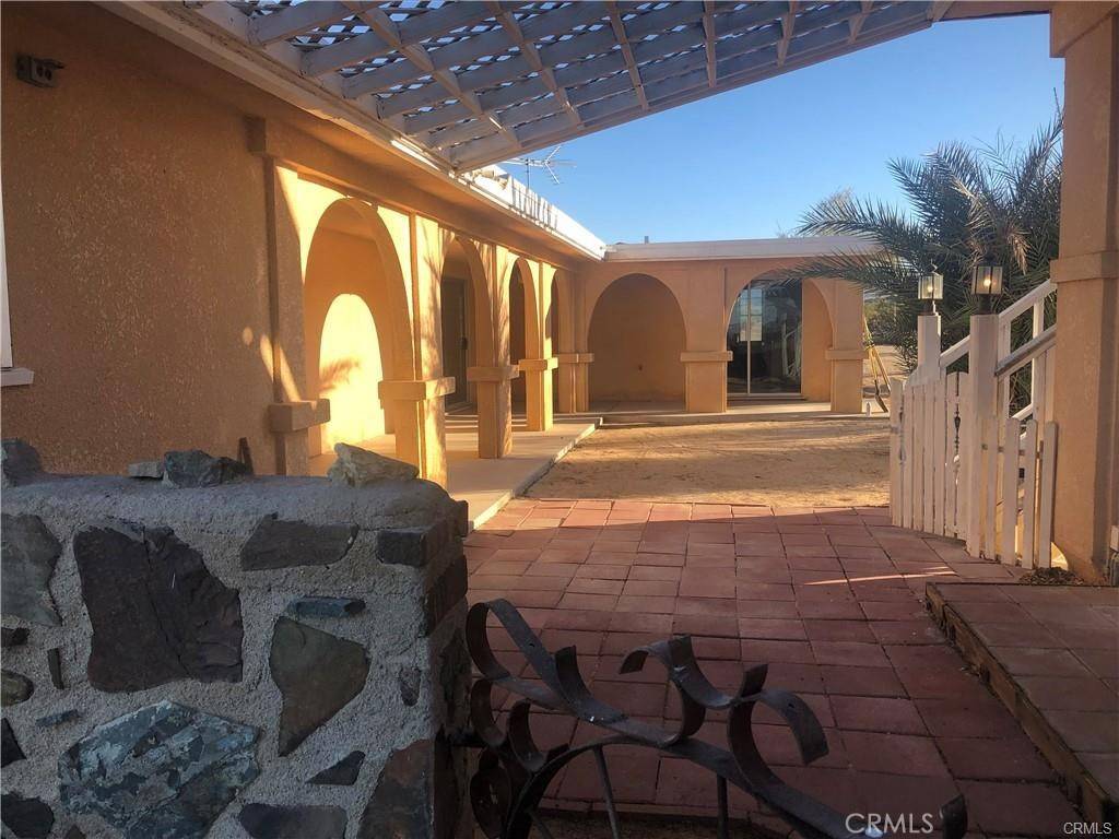 29 Palms, CA 92277,69761 Sunny Sands DR