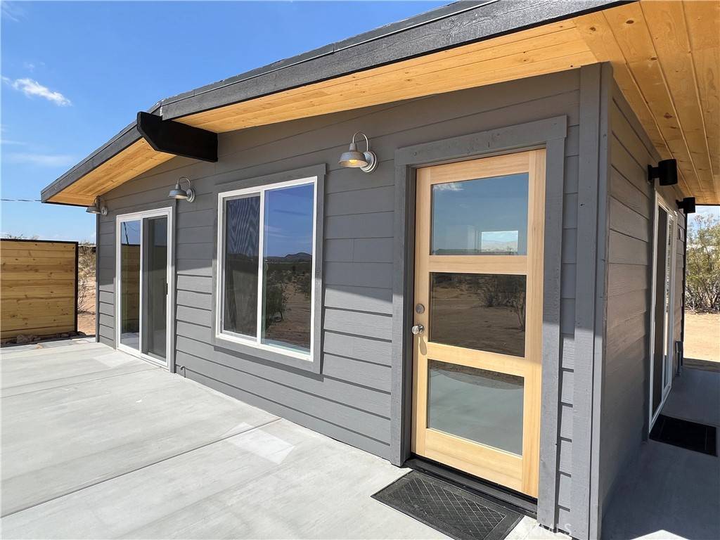 Landers, CA 92285,57628 Pine ST