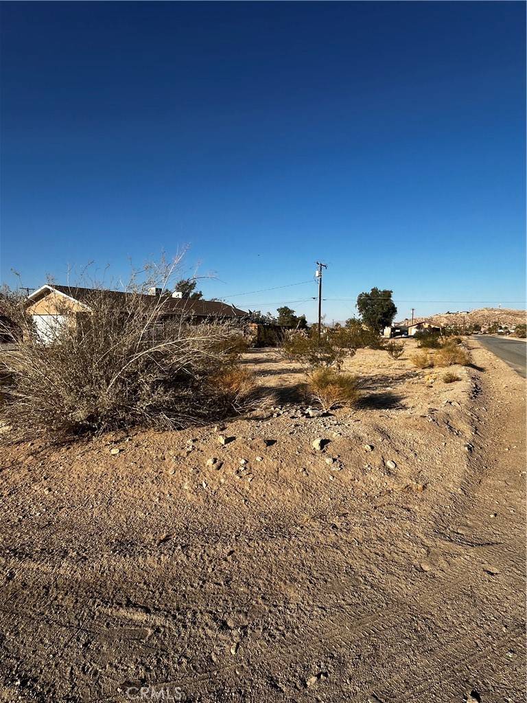 29 Palms, CA 92277,72562 Juanita DR