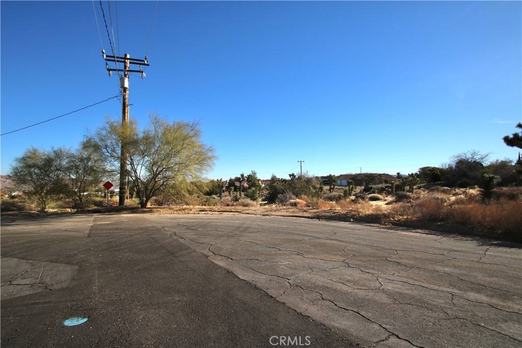 Yucca Valley, CA 92284,8435 Bannock TRL