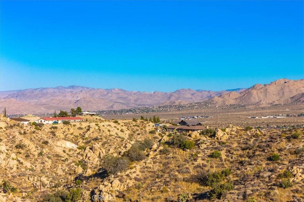 Yucca Valley, CA 92284,596 Buena Suerte RD