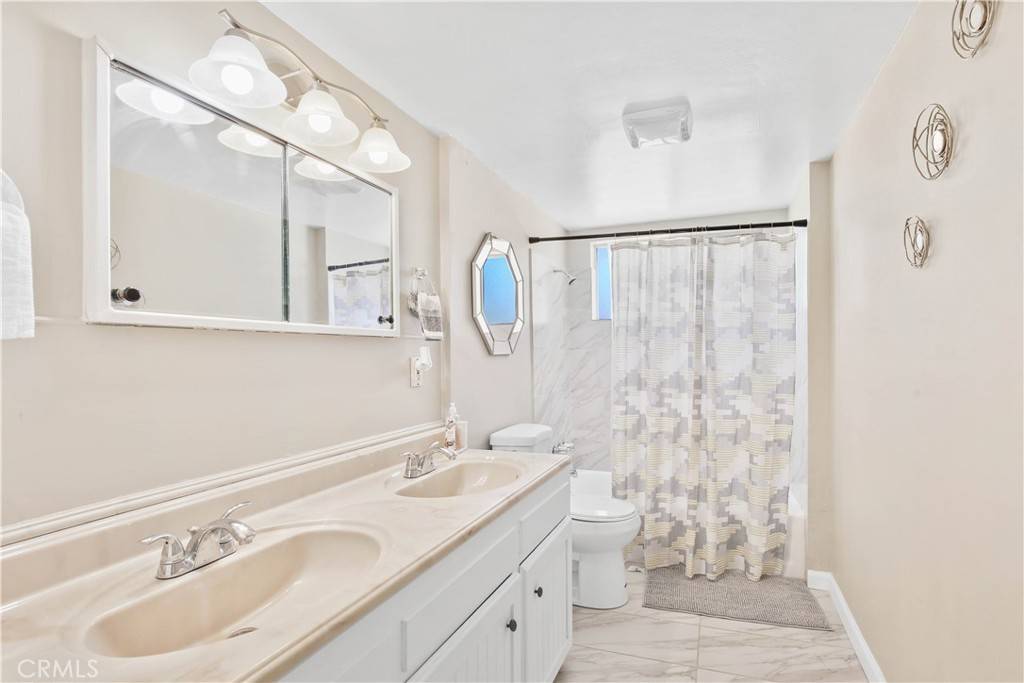 56146 Navajo TRL Yucca Valley, CA 92284