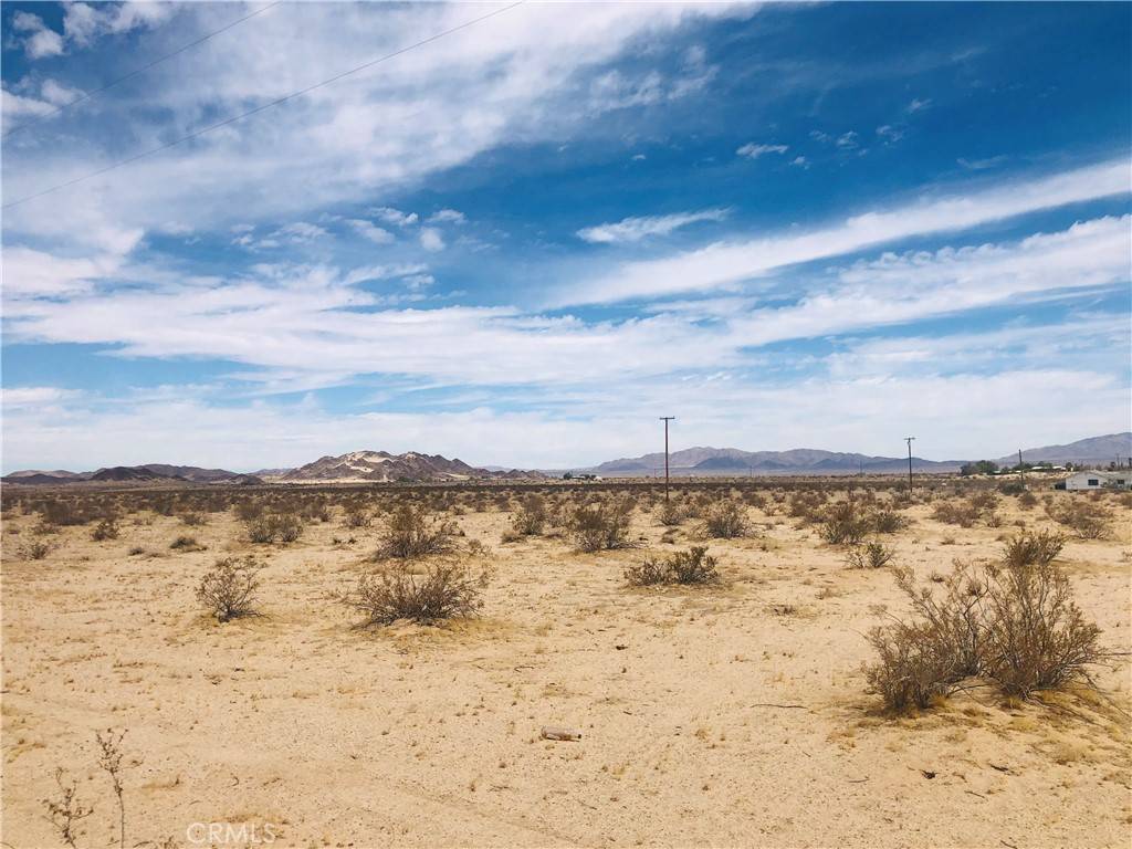 29 Palms, CA 92277,2 Mesa DR