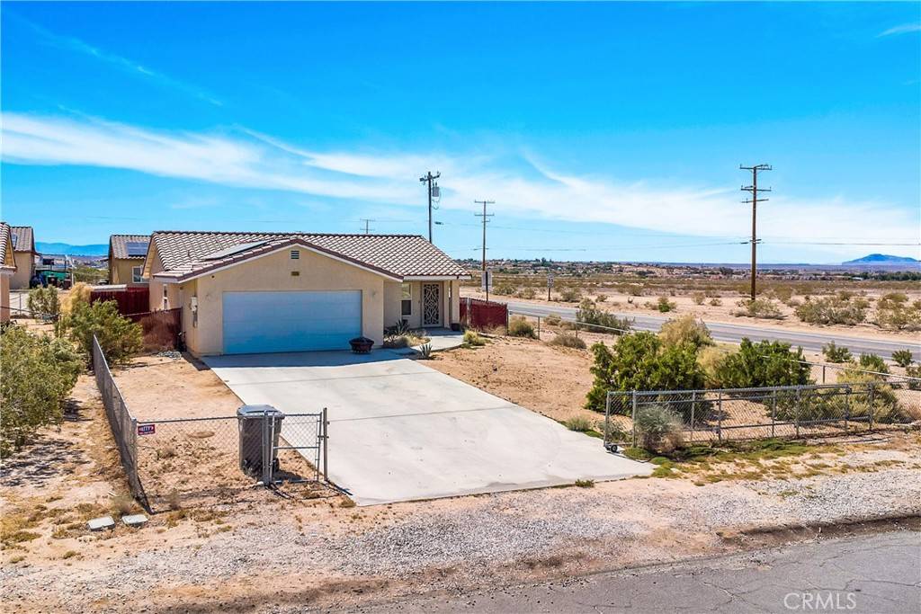 29 Palms, CA 92277,6528 29 Palms