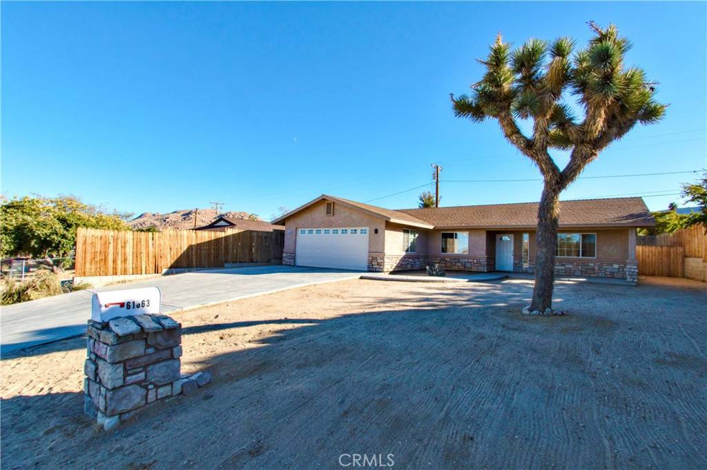 Joshua Tree, CA 92252,61663 La Jolla DR