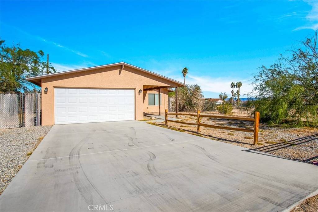 29 Palms, CA 92277,72472 El Paseo DR